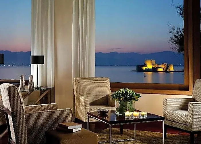 Amphitryon Hotel